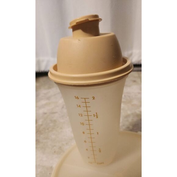 Tupperware shaker container, vintage - Picture 4 of 6